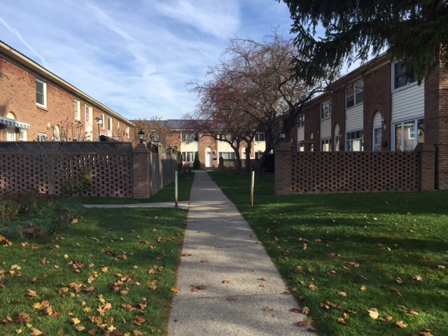 Exterior 4